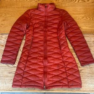 Patagonia Quilted Puffy Goose Down Coat